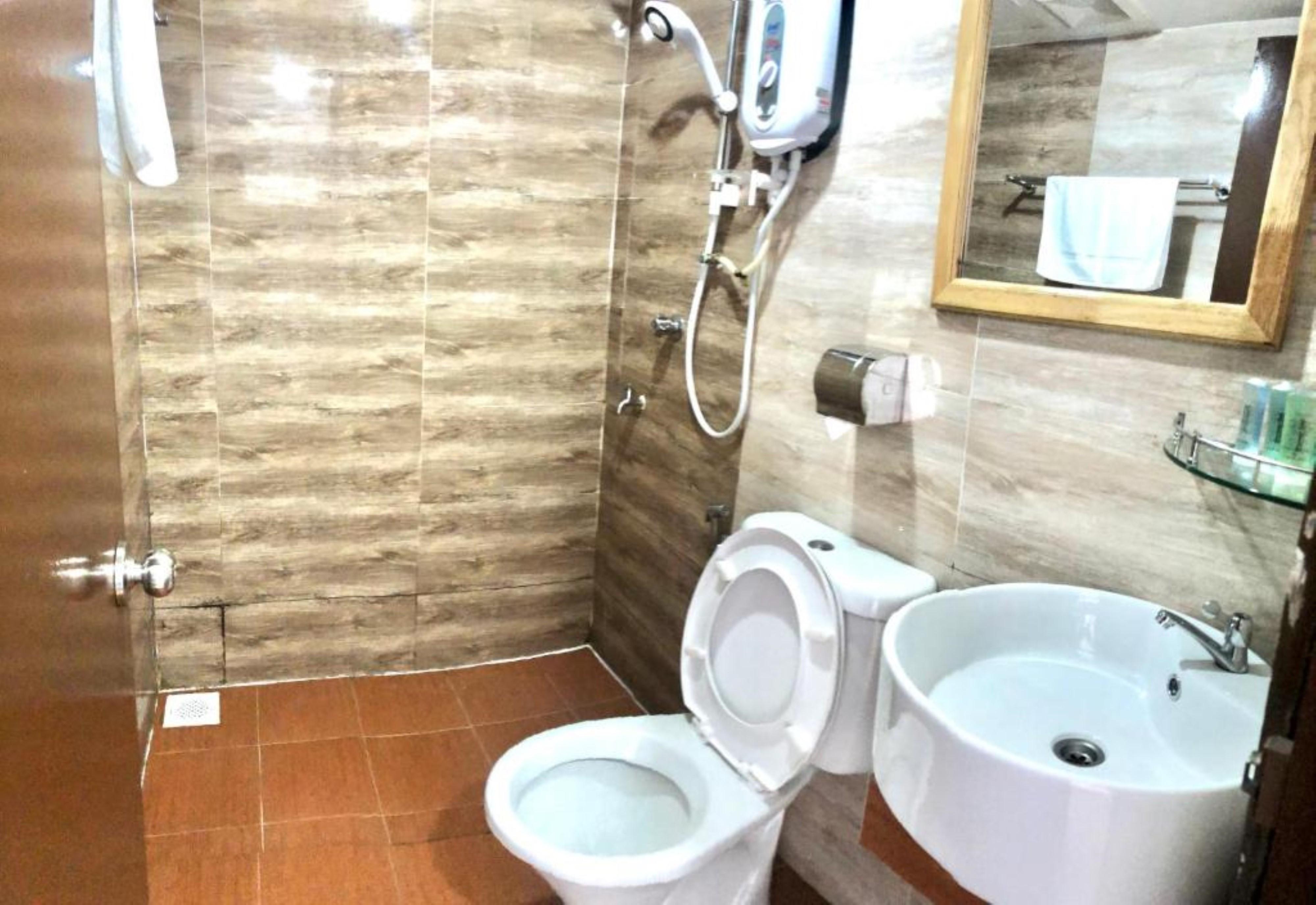 Am Transit Inn, Kuala Terengganu Ngoại thất bức ảnh