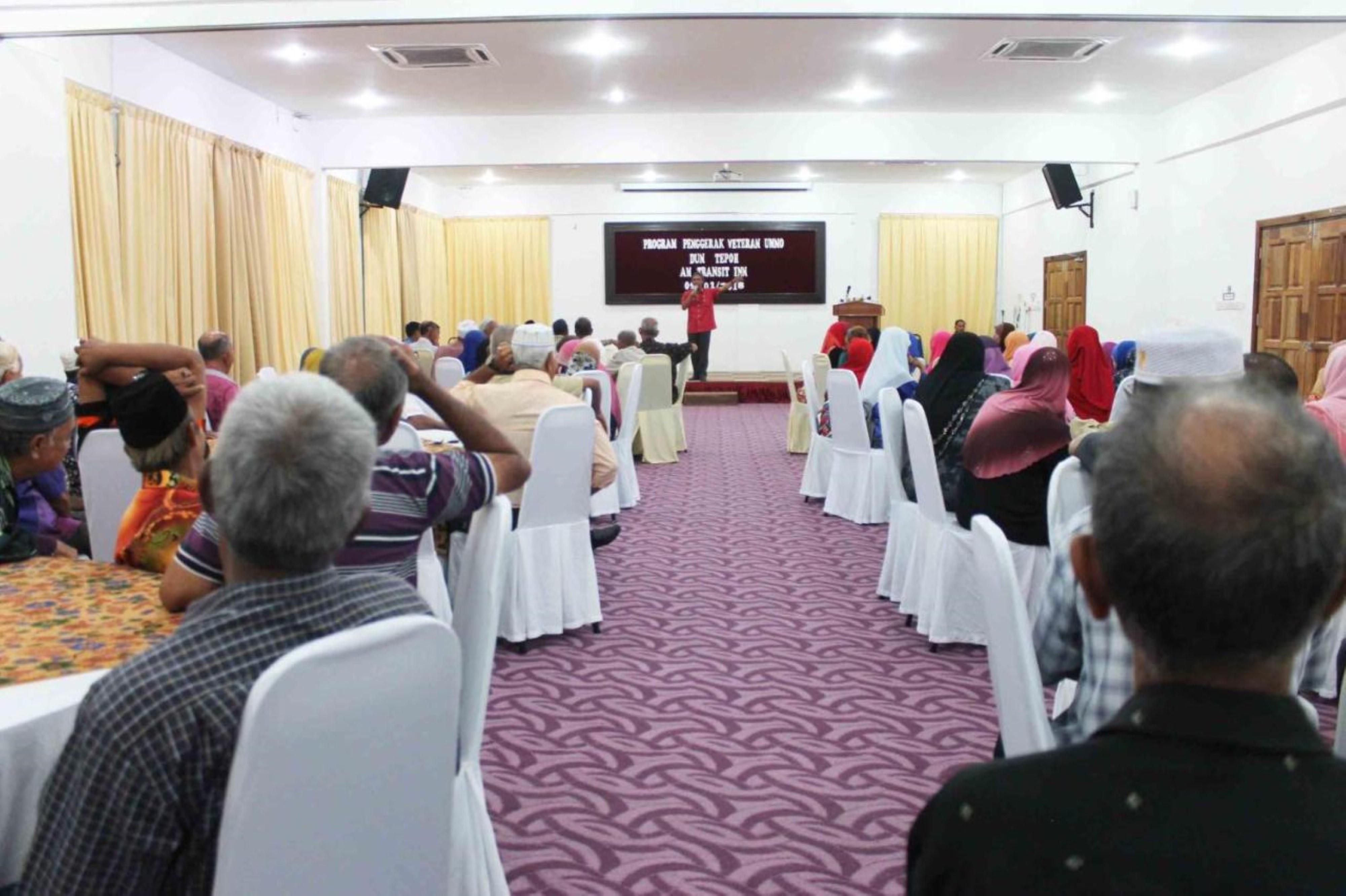 Am Transit Inn, Kuala Terengganu Ngoại thất bức ảnh