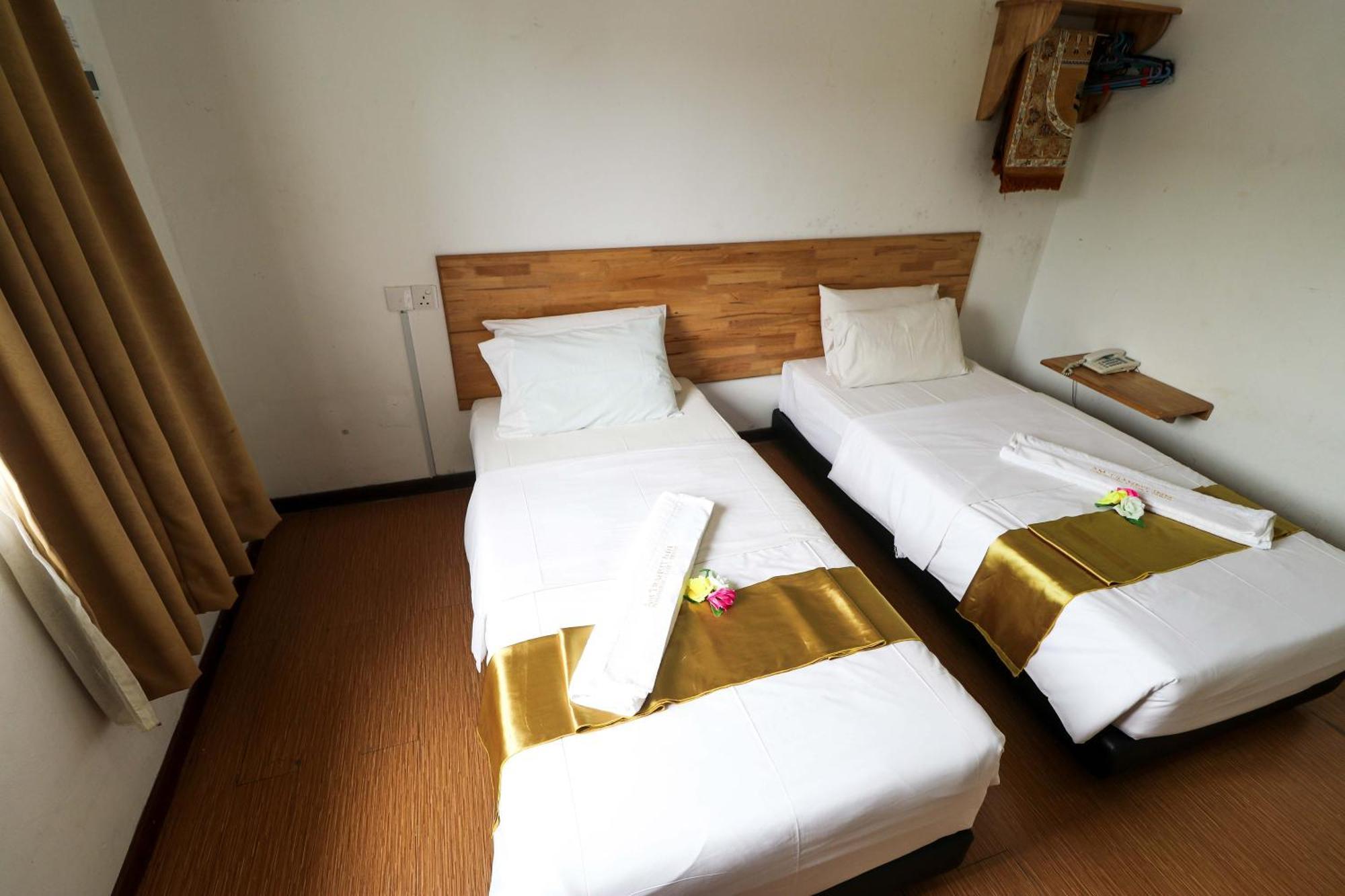 Am Transit Inn, Kuala Terengganu Ngoại thất bức ảnh