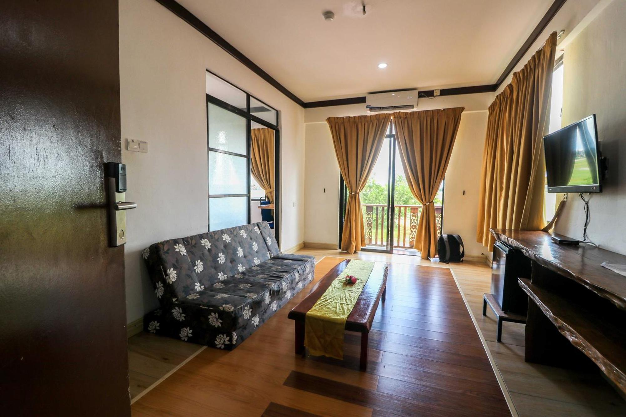 Am Transit Inn, Kuala Terengganu Ngoại thất bức ảnh