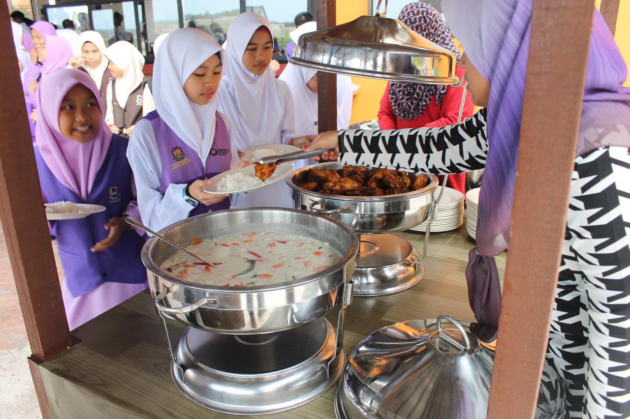 Am Transit Inn, Kuala Terengganu Ngoại thất bức ảnh